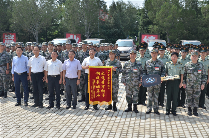 亚洲胜游大通G10成为大阅兵指挥用车